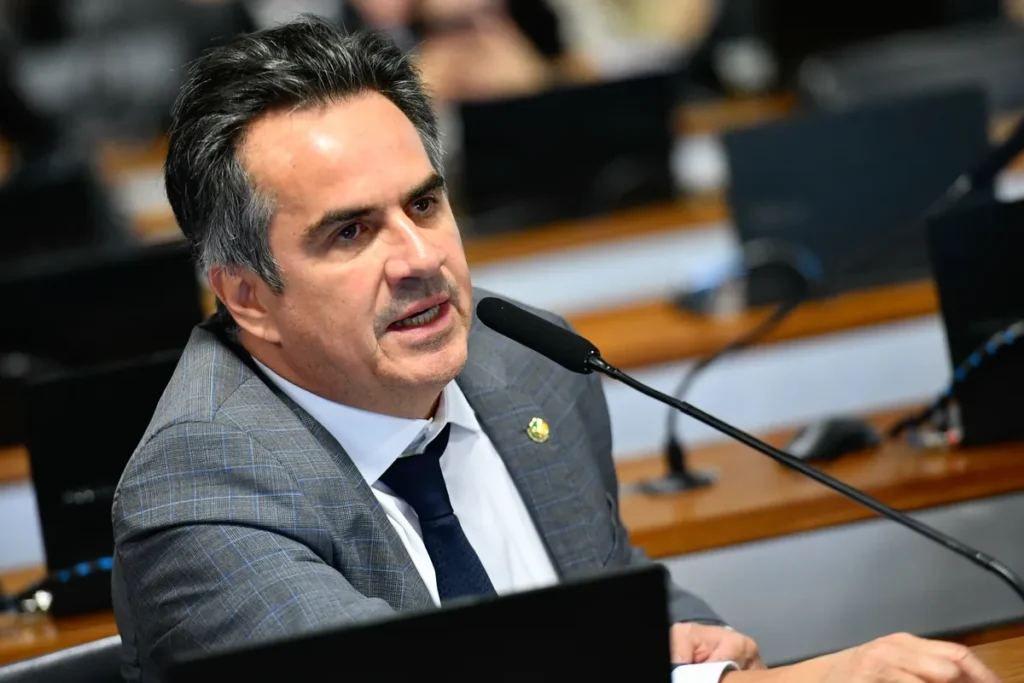 Ciro Nogueira é Investigado por Repasses Mensais de R$ 300 mil, Revela PF