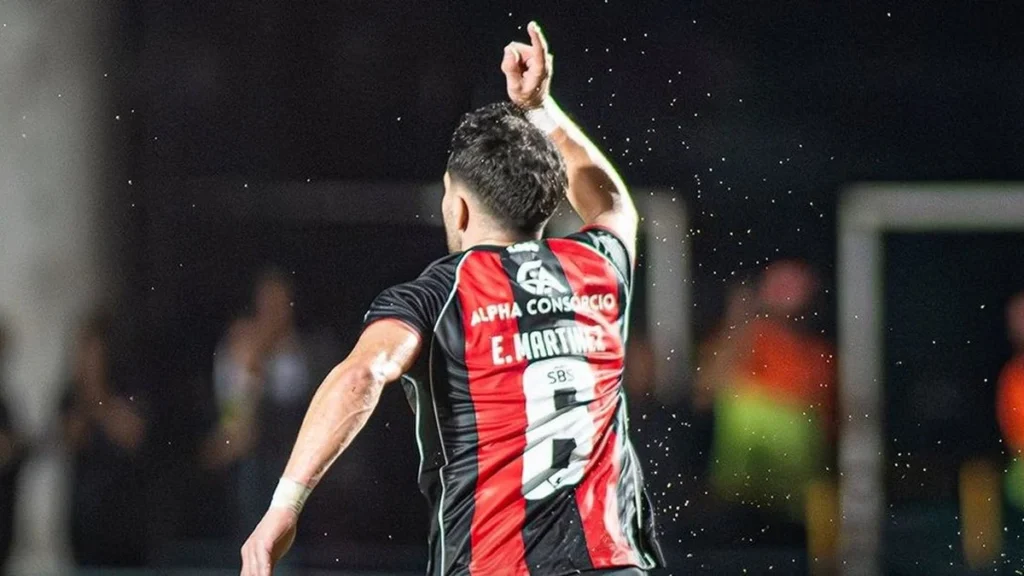 Vitória conquista o penta da Copa do Nordeste com virada sobre Fortaleza