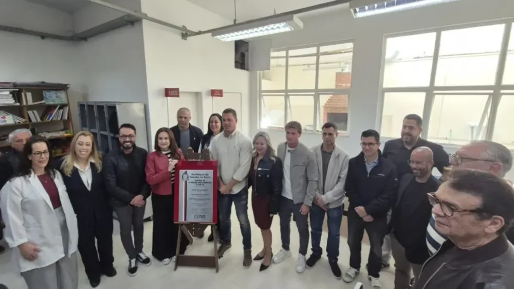 Prefeito Daniel inaugura novo CAPS II Adulto e amplia atendimento em saúde mental em Taboão da Serra Prefeito Daniel inaugura novo CAPS II Adulto e amplia atendimento em saúde mental em Taboão da Serra