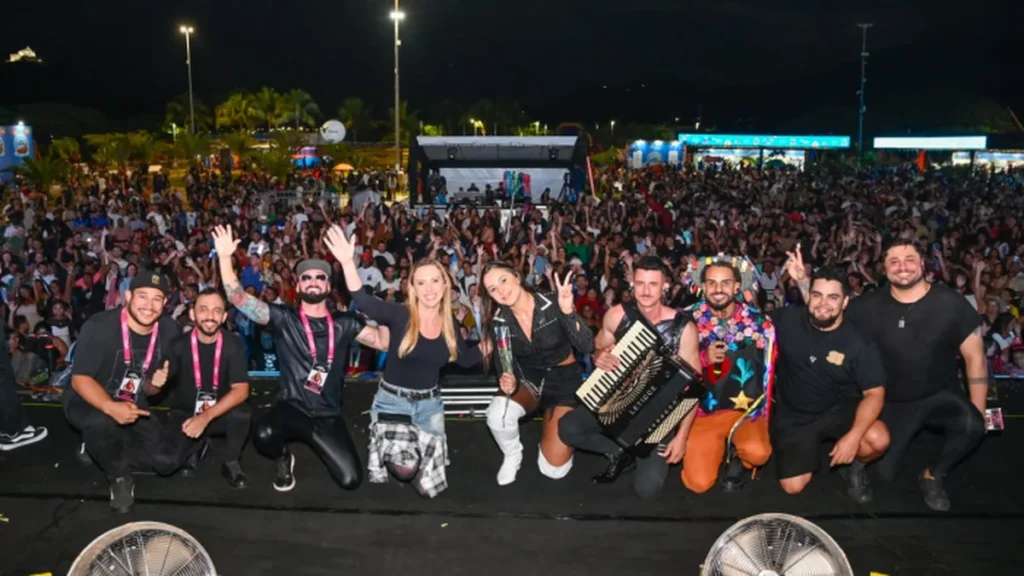 Festa de São Pedro e Aniversário de Cariacica: Programação Cultural com Shows e Tradições em Vitória