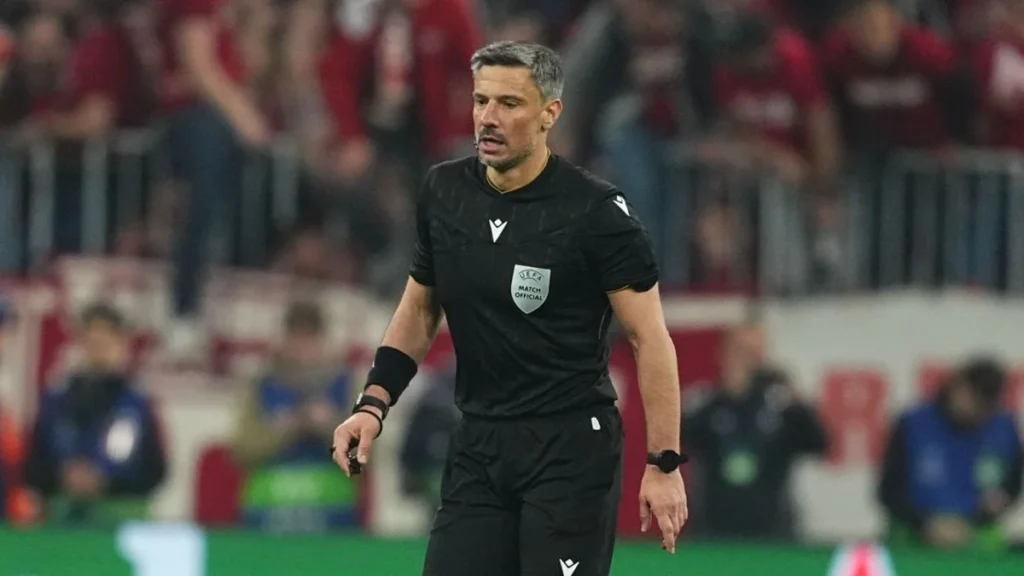 Quem é Slavko Vinčić? Conheça o árbitro da final da Copa do Mundo 2026 Quem é Slavko Vinčić? Conheça o árbitro da final da Copa do Mundo 2026