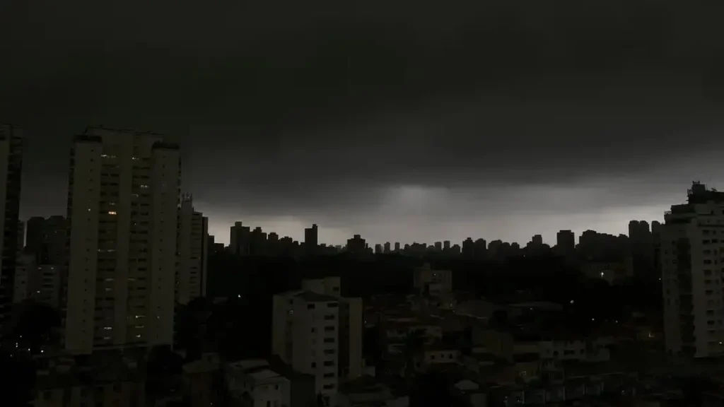 Alerta Vermelho para Tempestades atinge 549 cidades no Sul do Brasil
