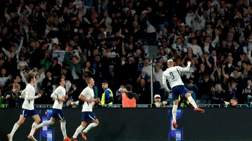 Richarlison Decide e Tottenham Vence Chelsea em Amistoso na Austrália Richarlison Decide e Tottenham Vence Chelsea em Amistoso na Austrália